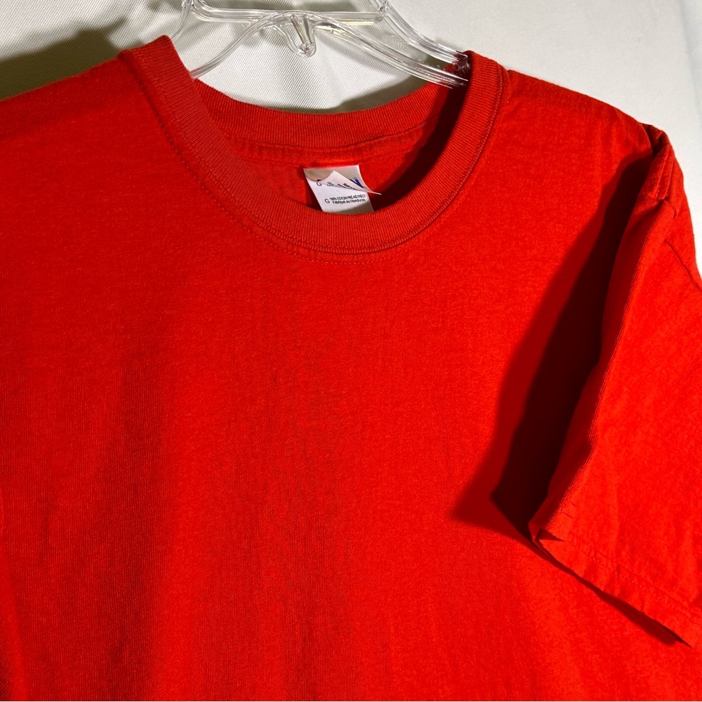 Gildan Large T-shirt Athletic Sporty‎ Red - Picture 2 of 4